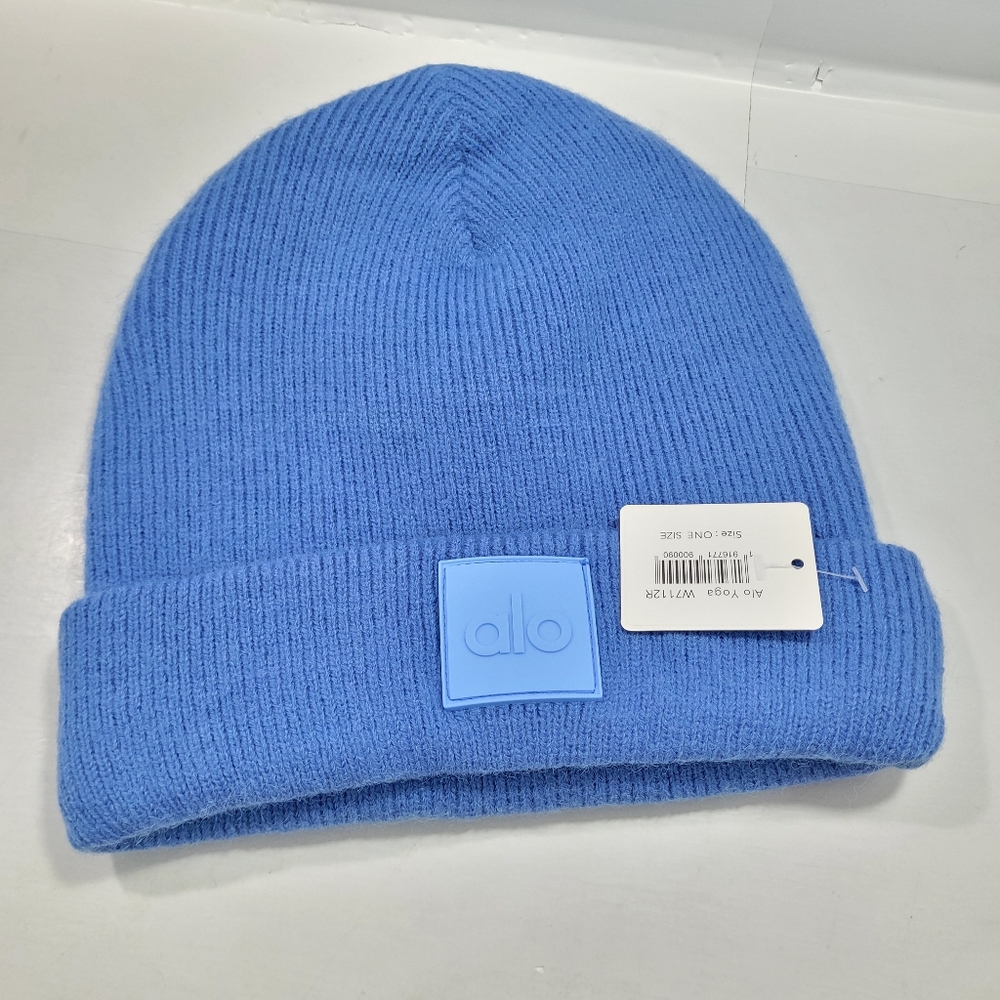Alo Yoga Everyday Beanie Wool Blend Hat Blue. Thick Wool Blend